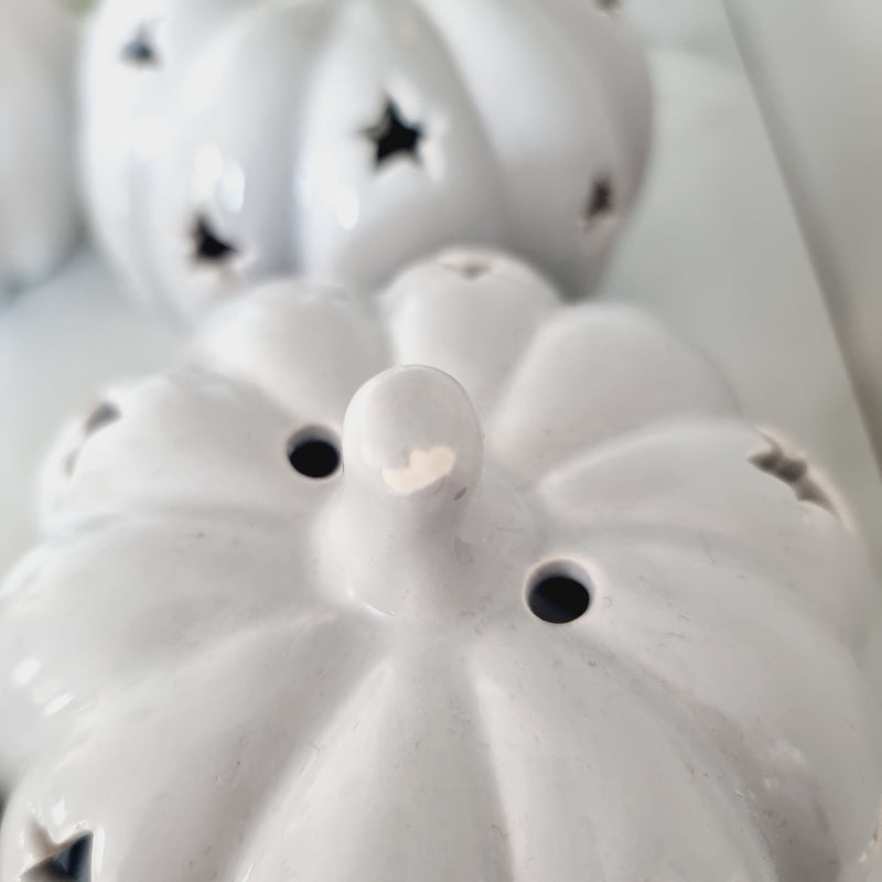 Set of 4 white and grey ceramic pumpkins(SECONDS)